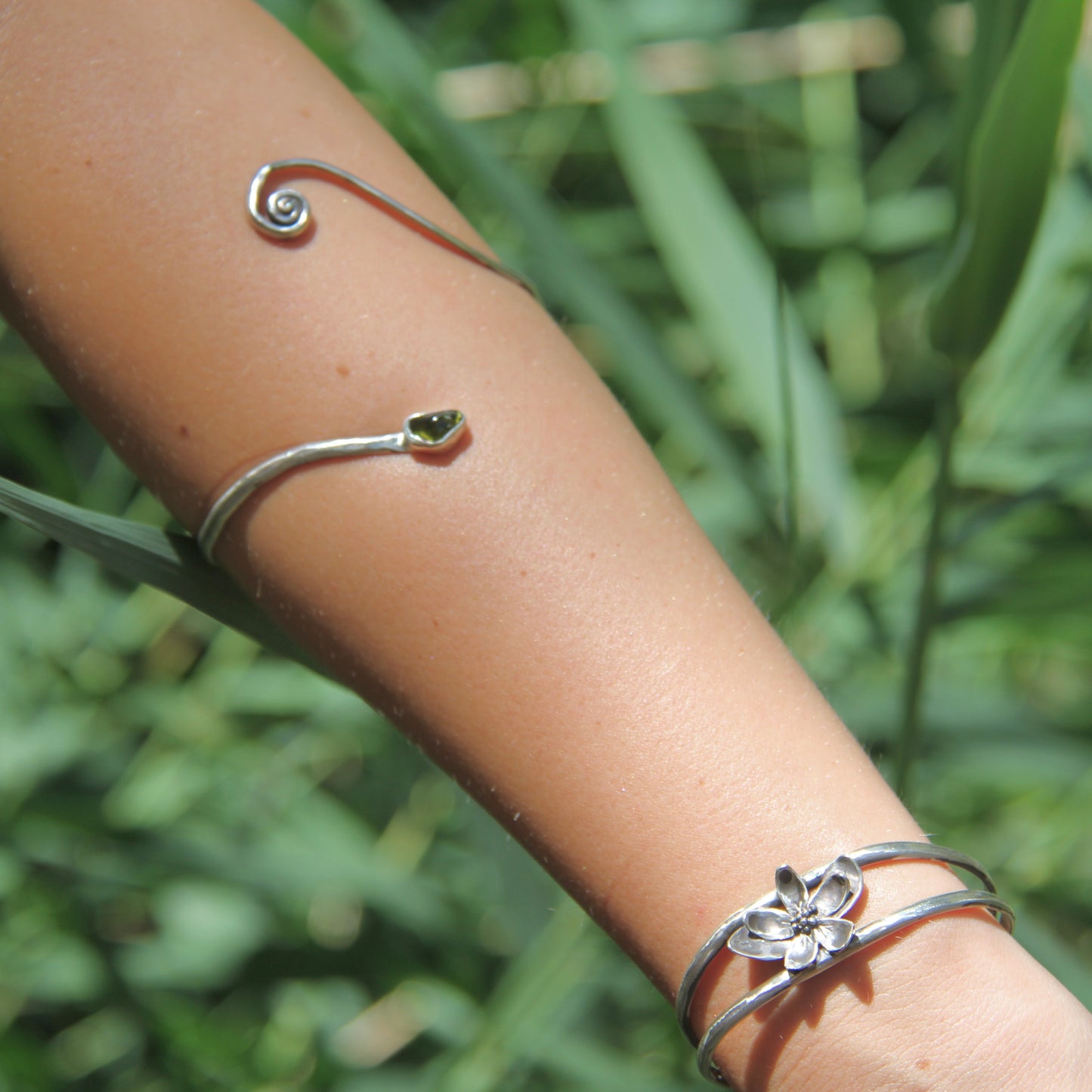 Snake arm cuff