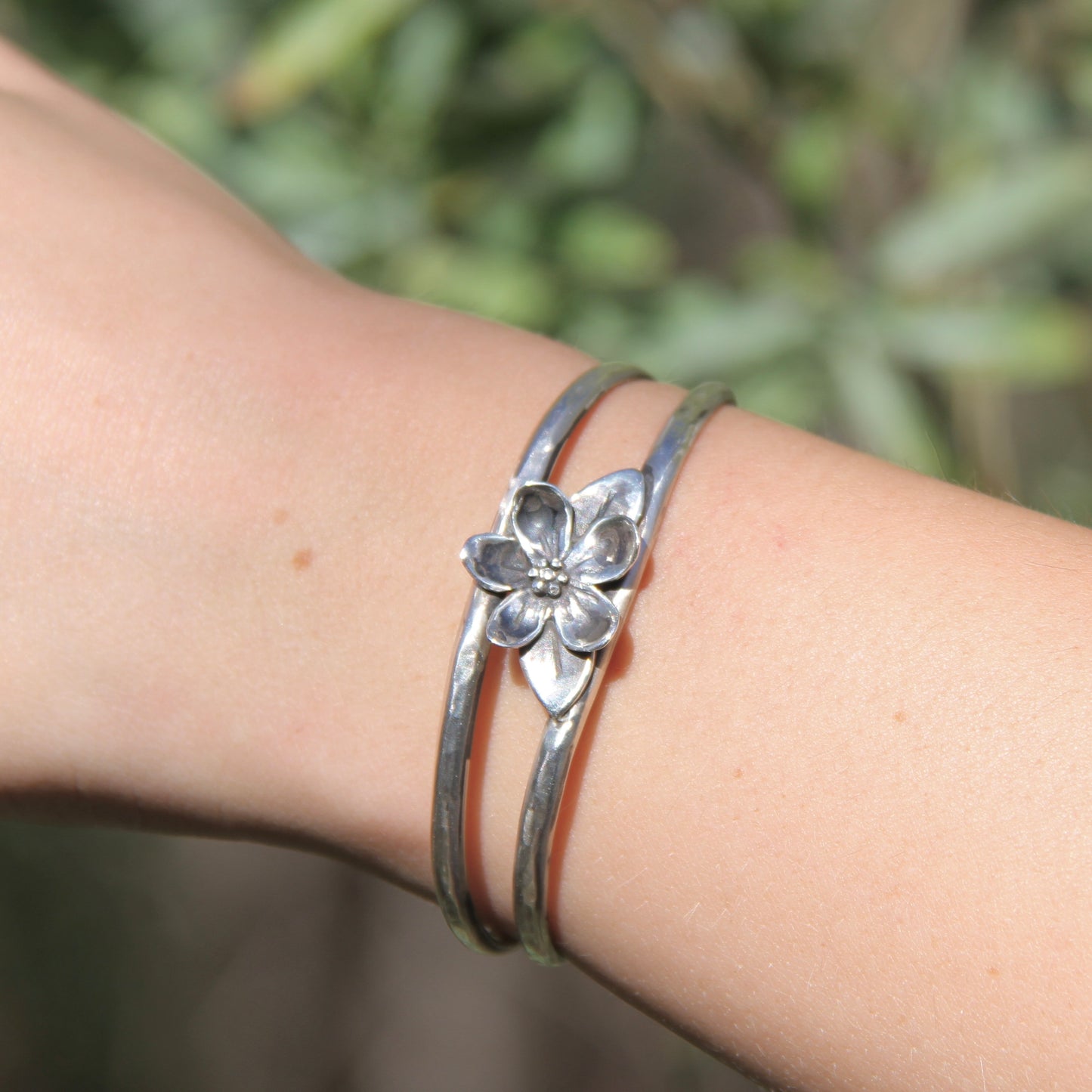 Lilly cuff