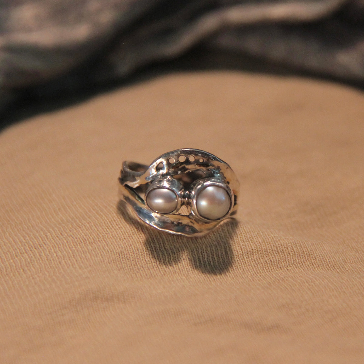 Braided brass pearl