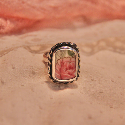 Vintage Floral Ring